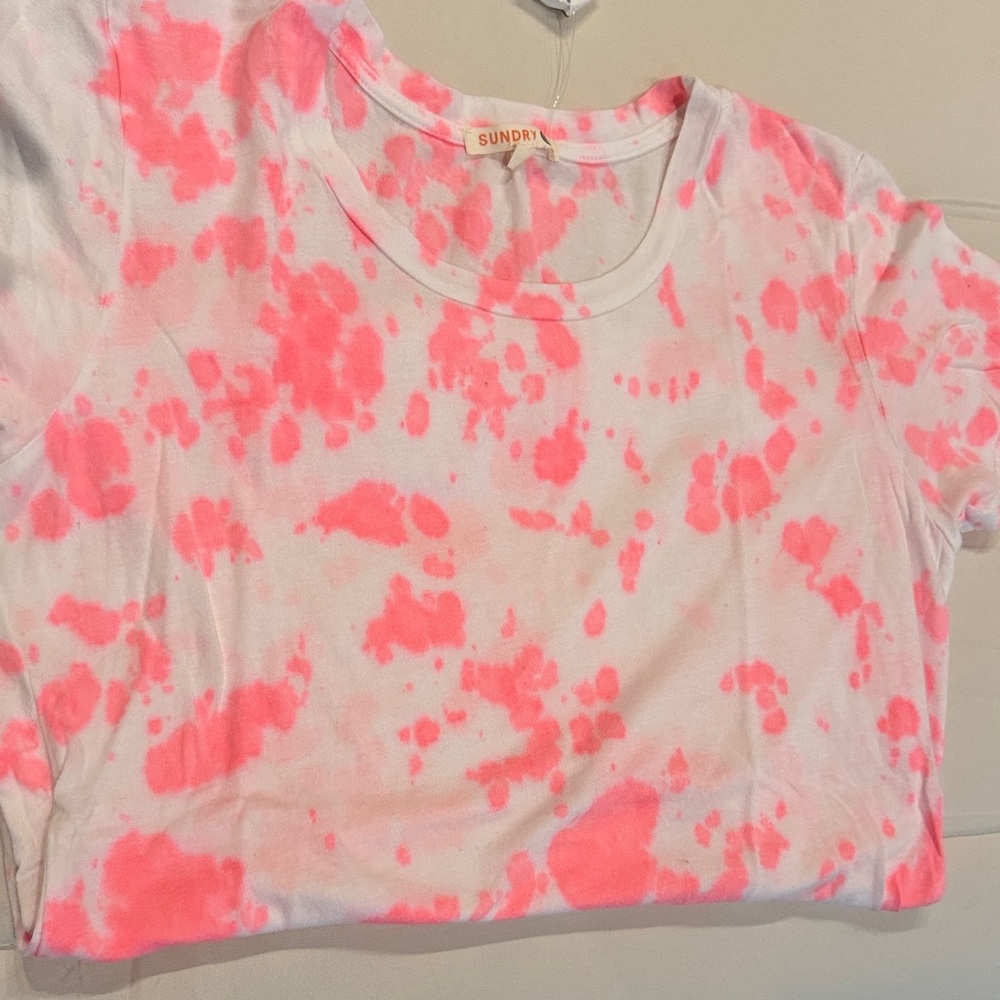 NWT Sundry White Tee with Neon Pink Splash Tie-Dye size 1
